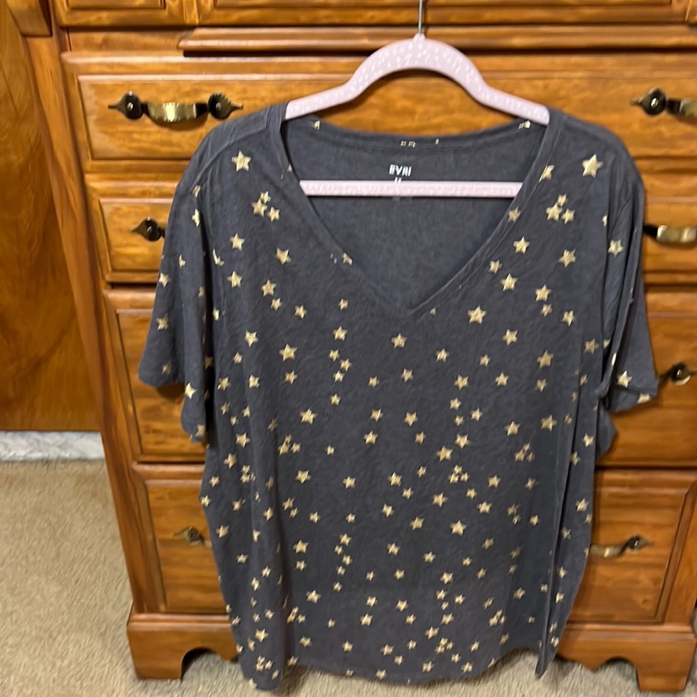 Evri plus size 2x star tee